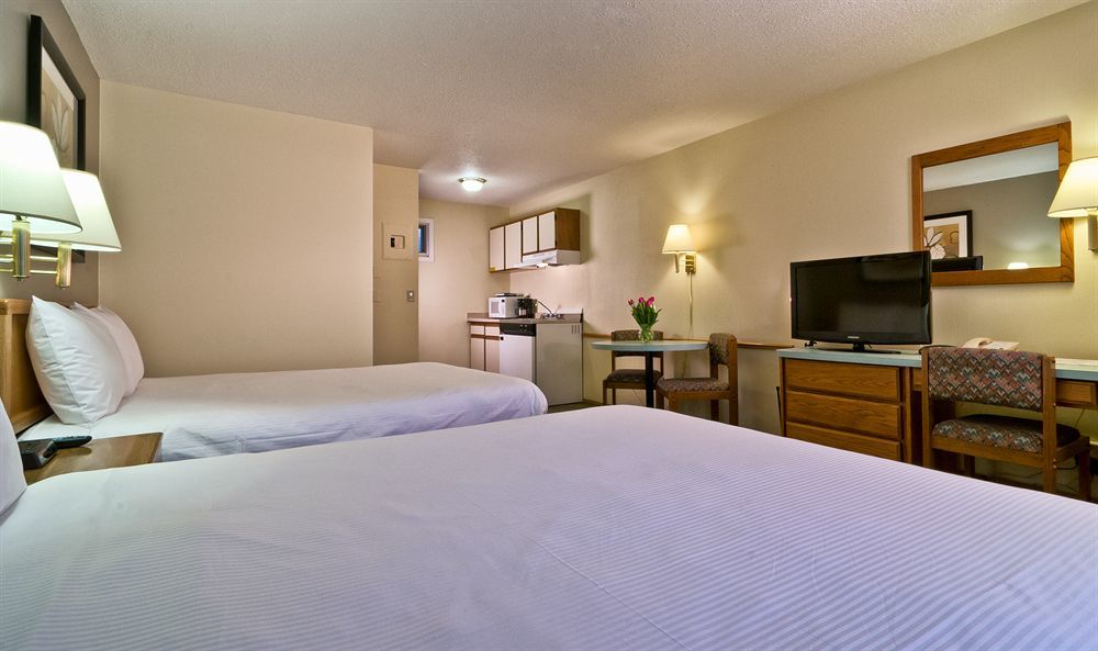 Siesta Suites Kelowna Dış mekan fotoğraf