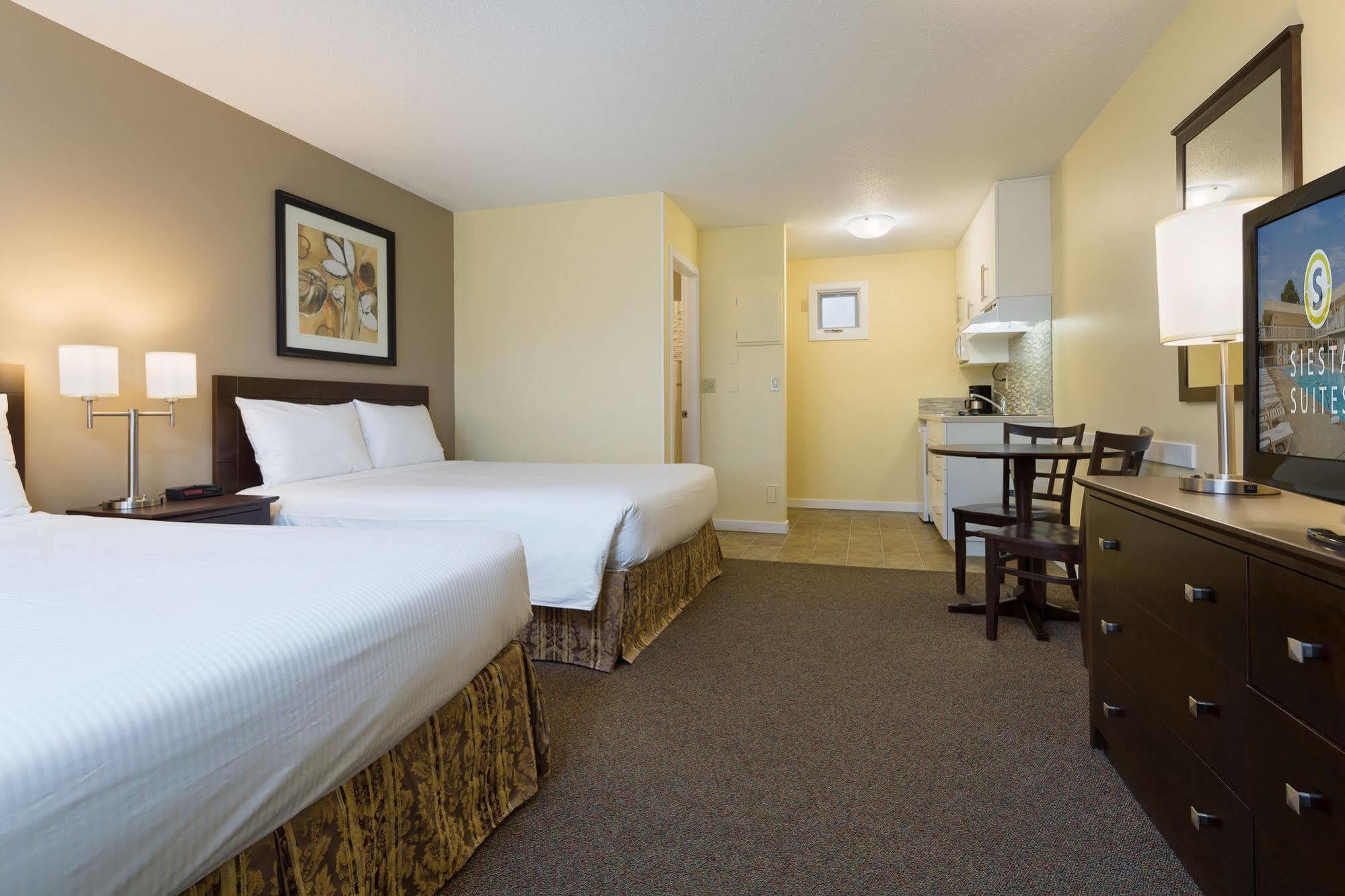 Siesta Suites Kelowna Dış mekan fotoğraf