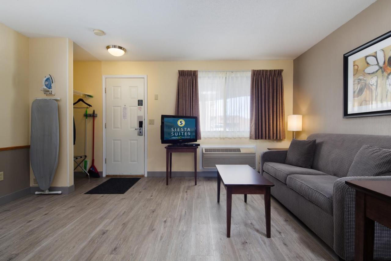 Siesta Suites Kelowna Dış mekan fotoğraf