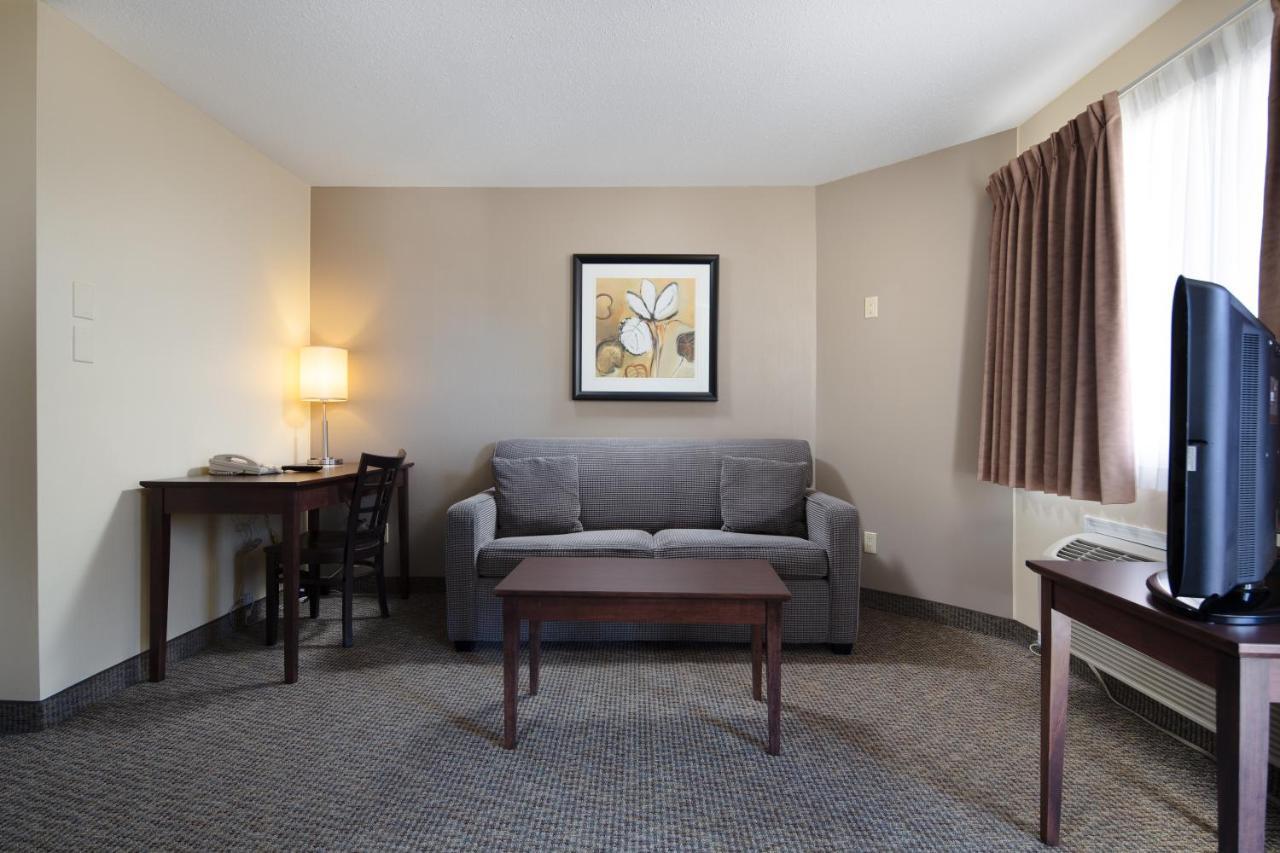 Siesta Suites Kelowna Dış mekan fotoğraf